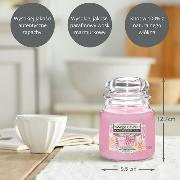 Yankee Candle Sugared Blossom scented candle in round glass jar
