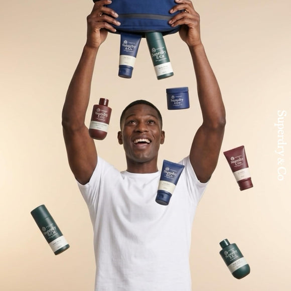  Men's grooming gift set with Bergamot and Vetiver moisturiser and shampoo
