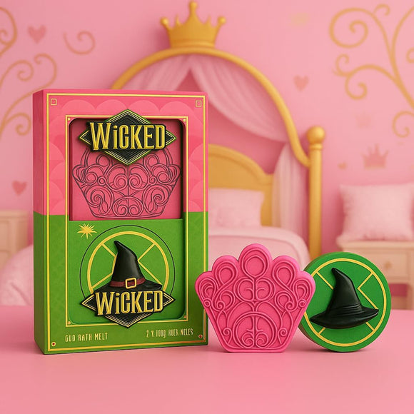 Official Wicked Gift Set – “SO POPULAR” Pink Cosmetic Bag + 2 Bath Melts