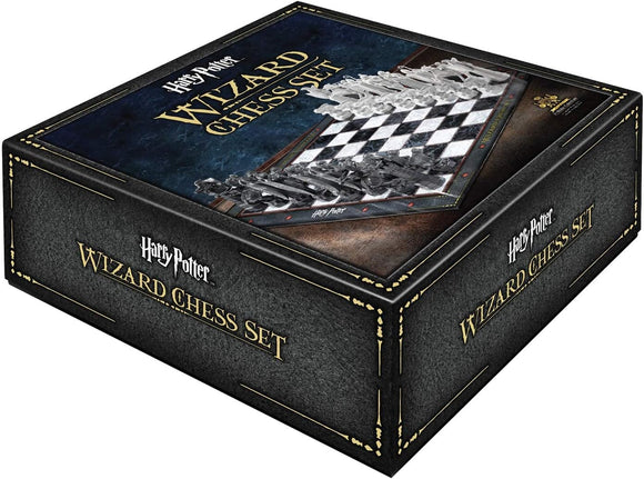  The Noble Collection Harry Potter Wizard Chess Set for two players
