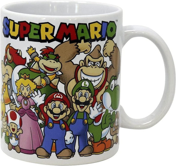 Super Mario logo keyring included in the four-piece gaming gift set
