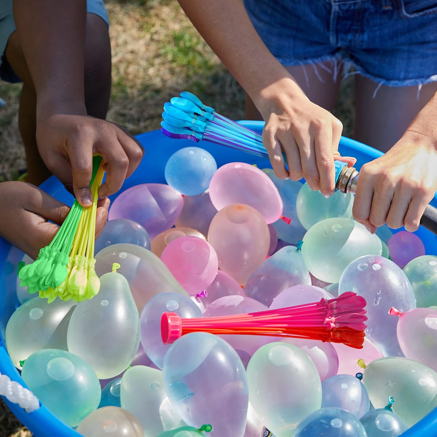 Zuru Bunch O Balloons Tropical Party 265+ Rapid-Filling Self-Sealing Water Balloons (8 Pack)