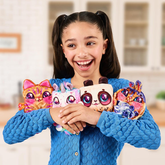  Cookeez Makery scented plush toys popping out of the Toasty Treatz toaster

