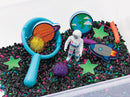 Creativity for Kids Sensory Bin Outer Space – Space-Themed Play Set with Astronauts, Aliens, Planets & Tools – Imaginative Sensory Play-5