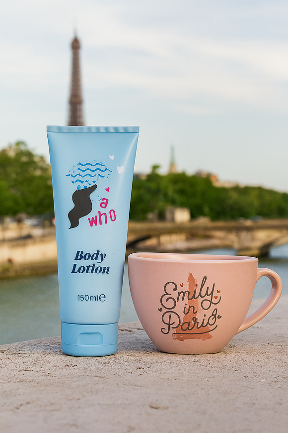 Emily in Paris cappuccino cup & 150ml body lotion