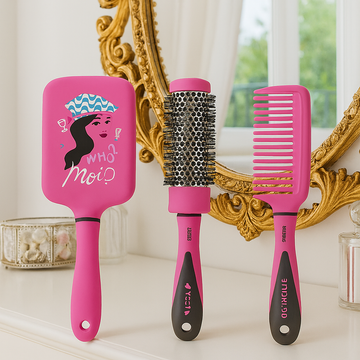 Emily in Paris Hair Care Trio Set Pink Who Moi Paddle, Round and Comb - 0