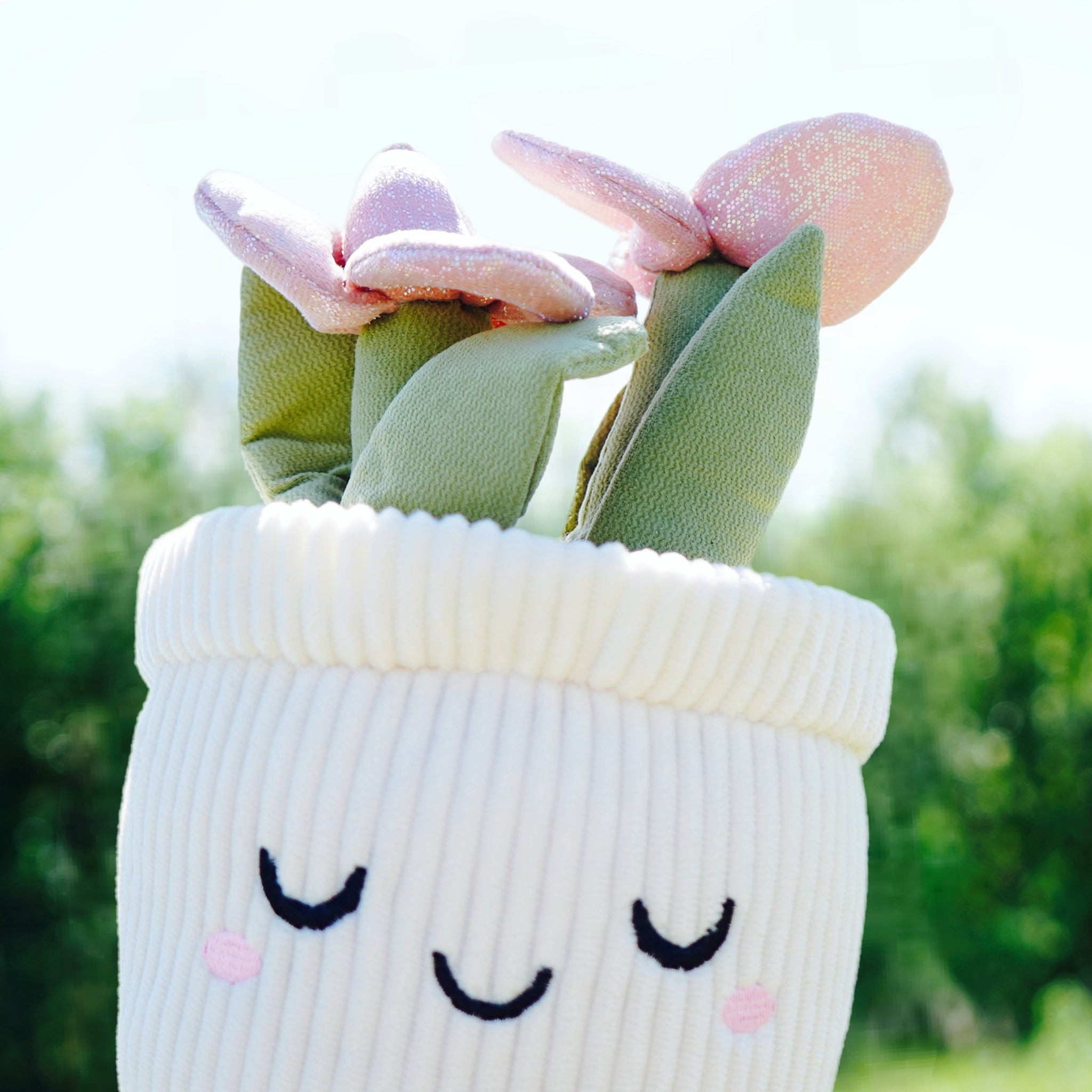 Deluxe Paws Daisy Plant Plush Toy Kawaii Plushie, 10"