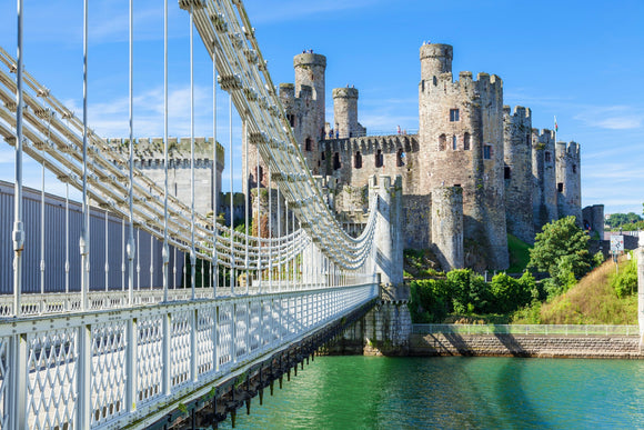 Wales - Conwy Castle in North Wales and Twr Mawr Lighthouse, Anglesey 2 x 1000 Piece Jigsaw Collection
